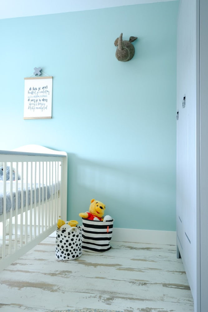 geschuurde vloer babykamer