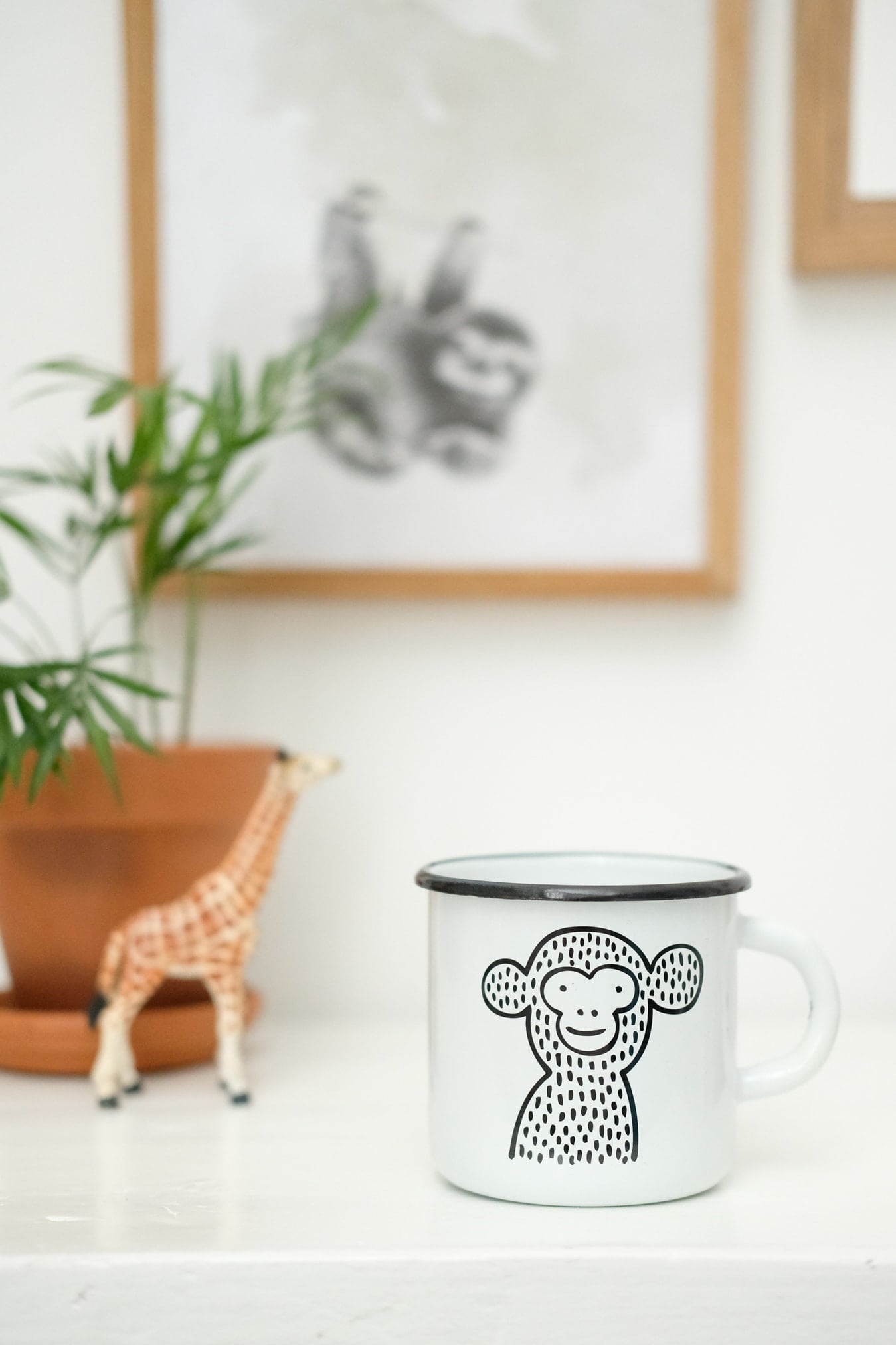 emaille mok van studio iris van tricht