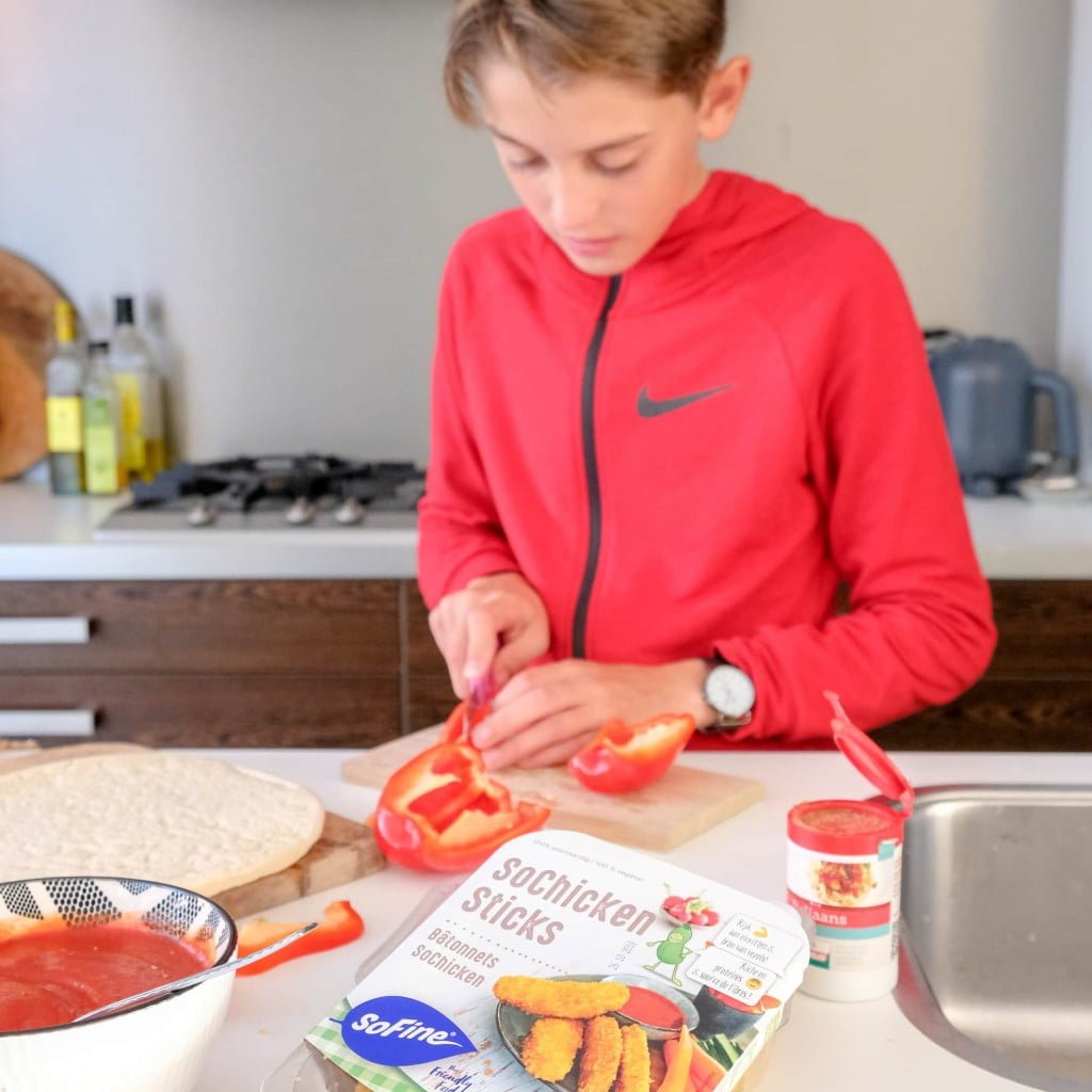 koken met onze tiener en sochicken sticks
