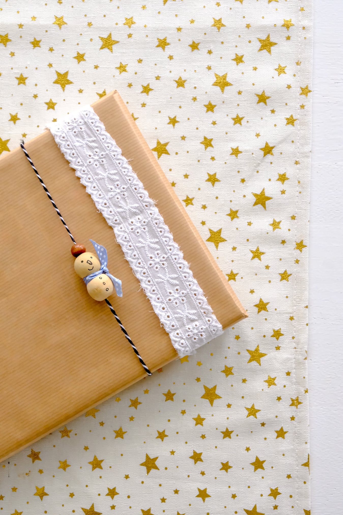 diy sneeuwman aan cadeau