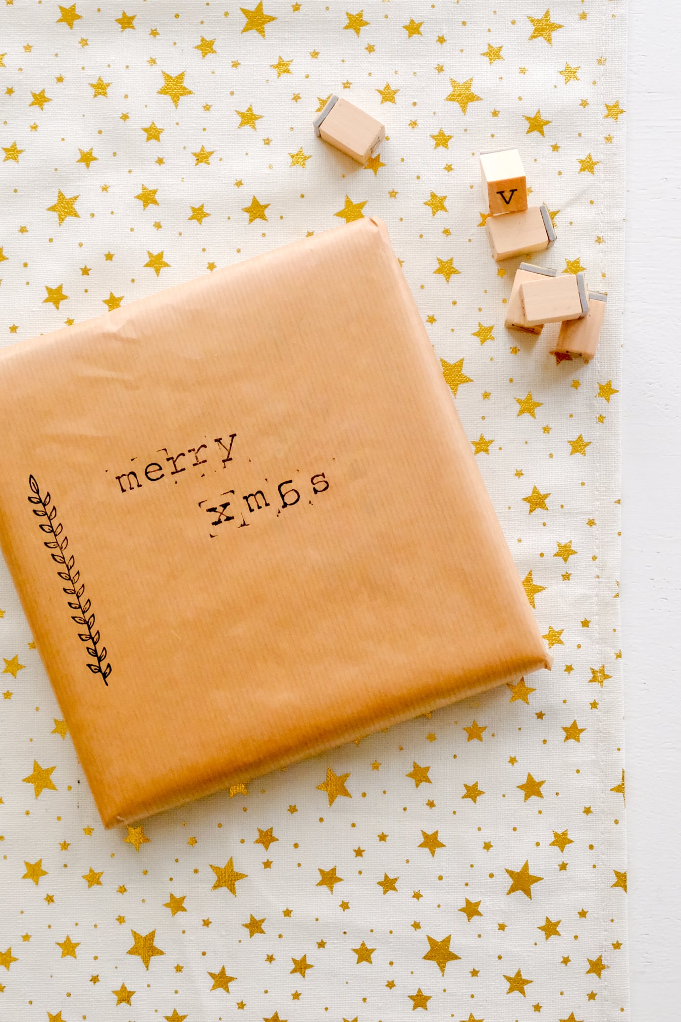 cadeaupapier bestempelen