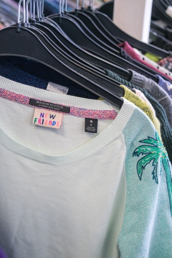merkkleding bij de kringloopwinkel