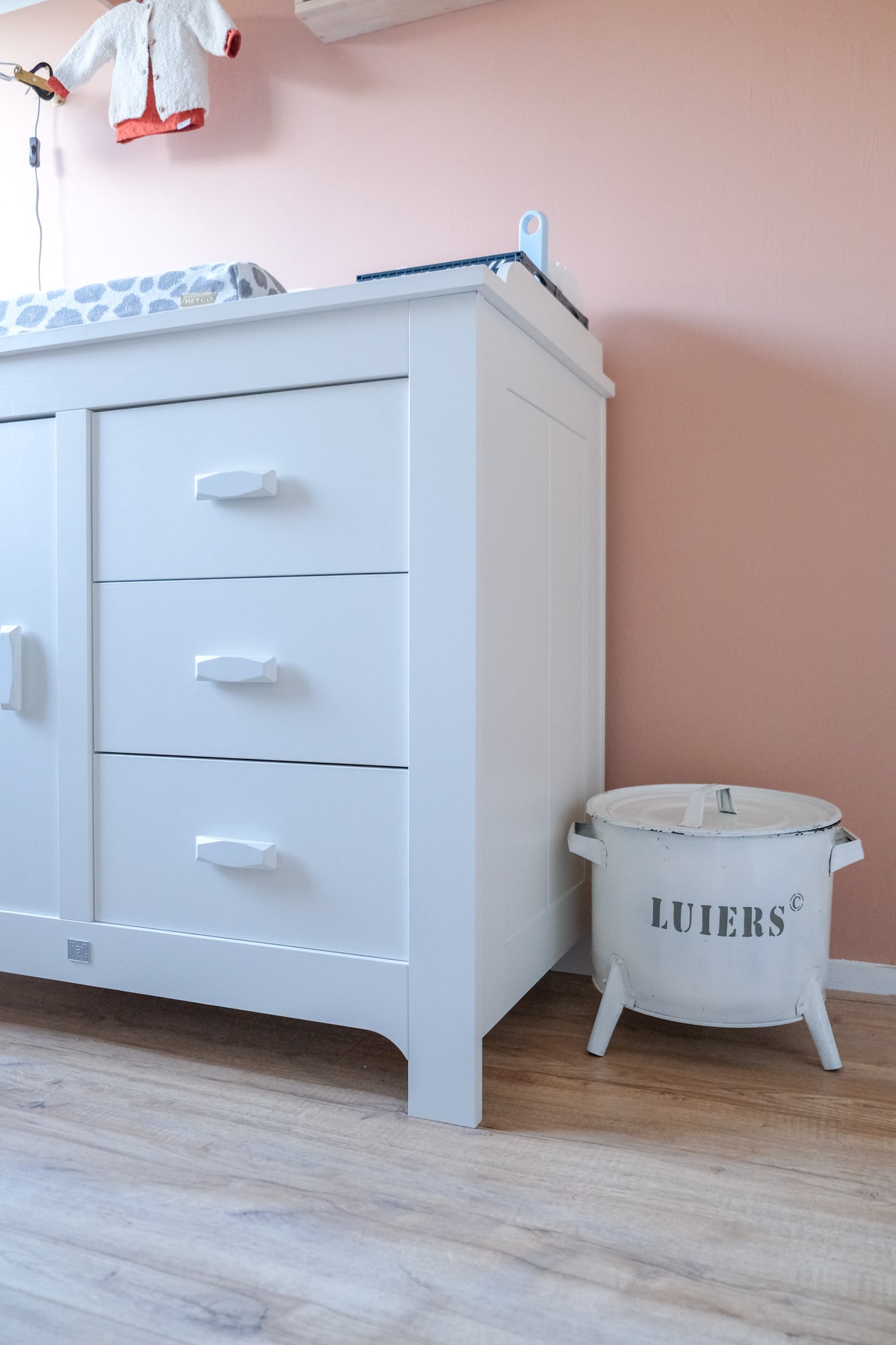 luieremmer blik meidenkamer