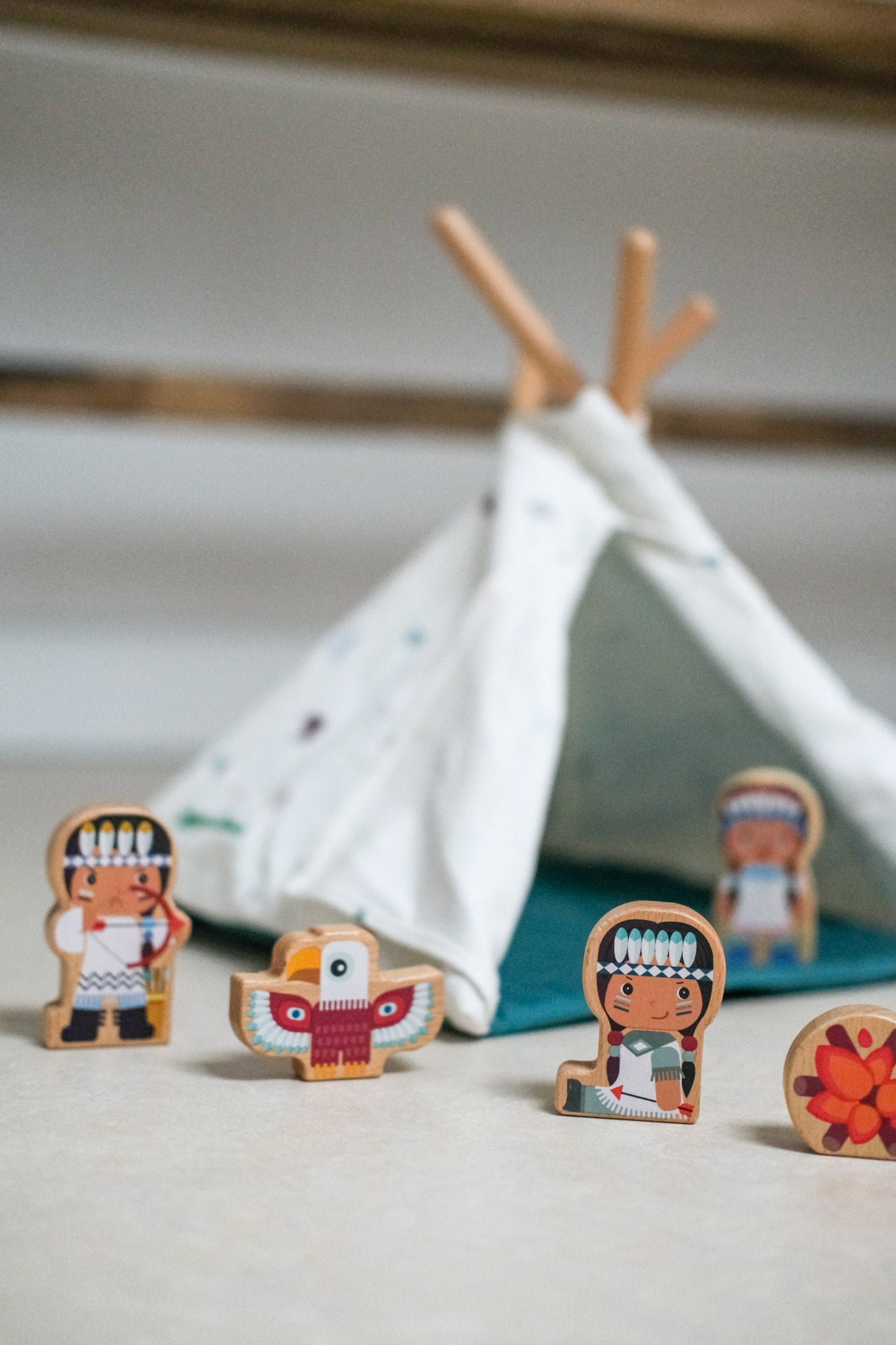 houten speelfiguren lilliputiens