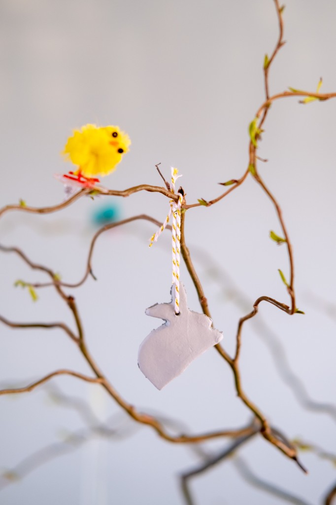 paasdecoratie van klei maken