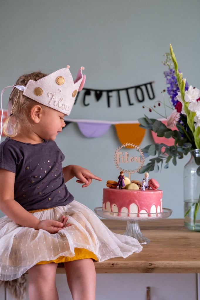 hema red velvet taart versieren