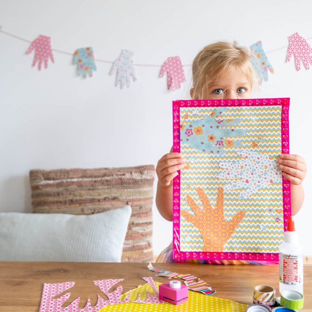 zwaaihandjes knutselen met kinderhandjes