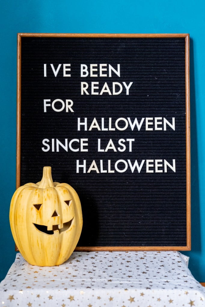 quotes halloween letterbord