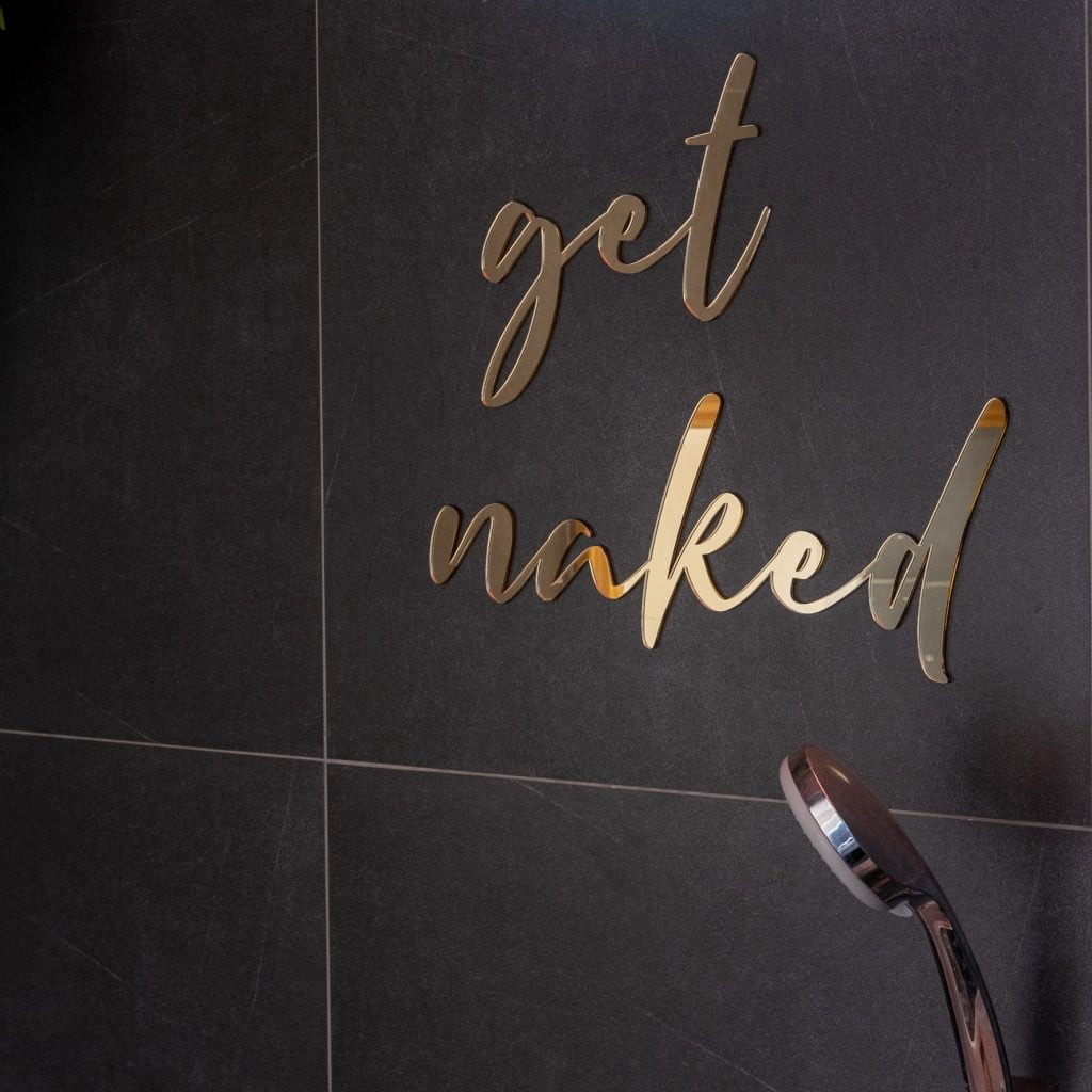 grappige badkamer teksten