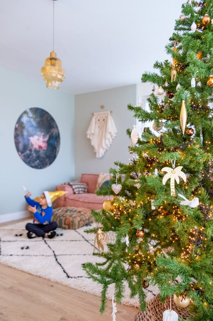 originele kerstfoto kind maken kerstboom