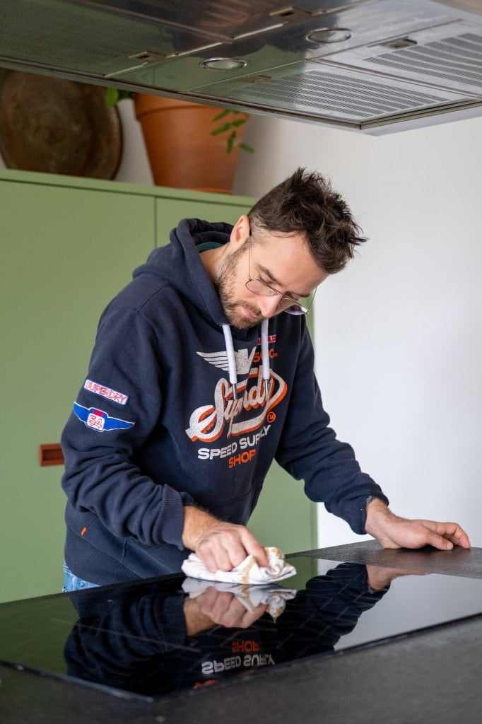 inductie kookplaat schoon en krasvrij maken