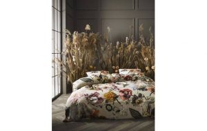 beddengoed met bloemprint