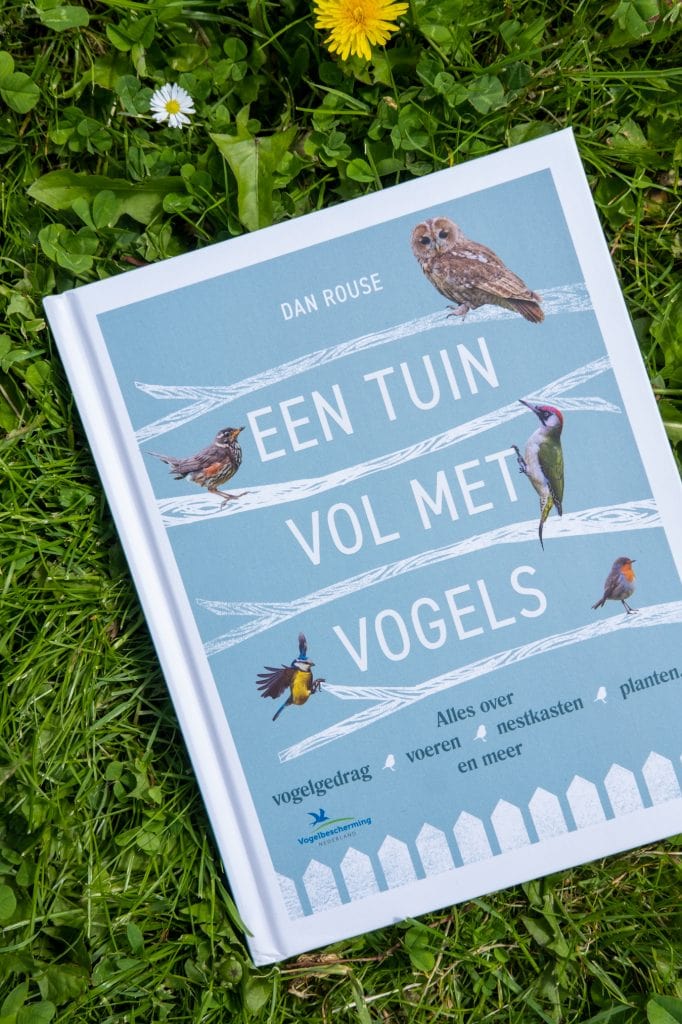 een tuin vol met vogels boek