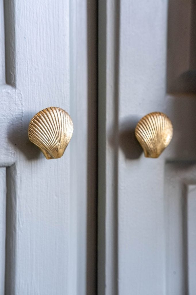 gouden kastknopjes schelpen