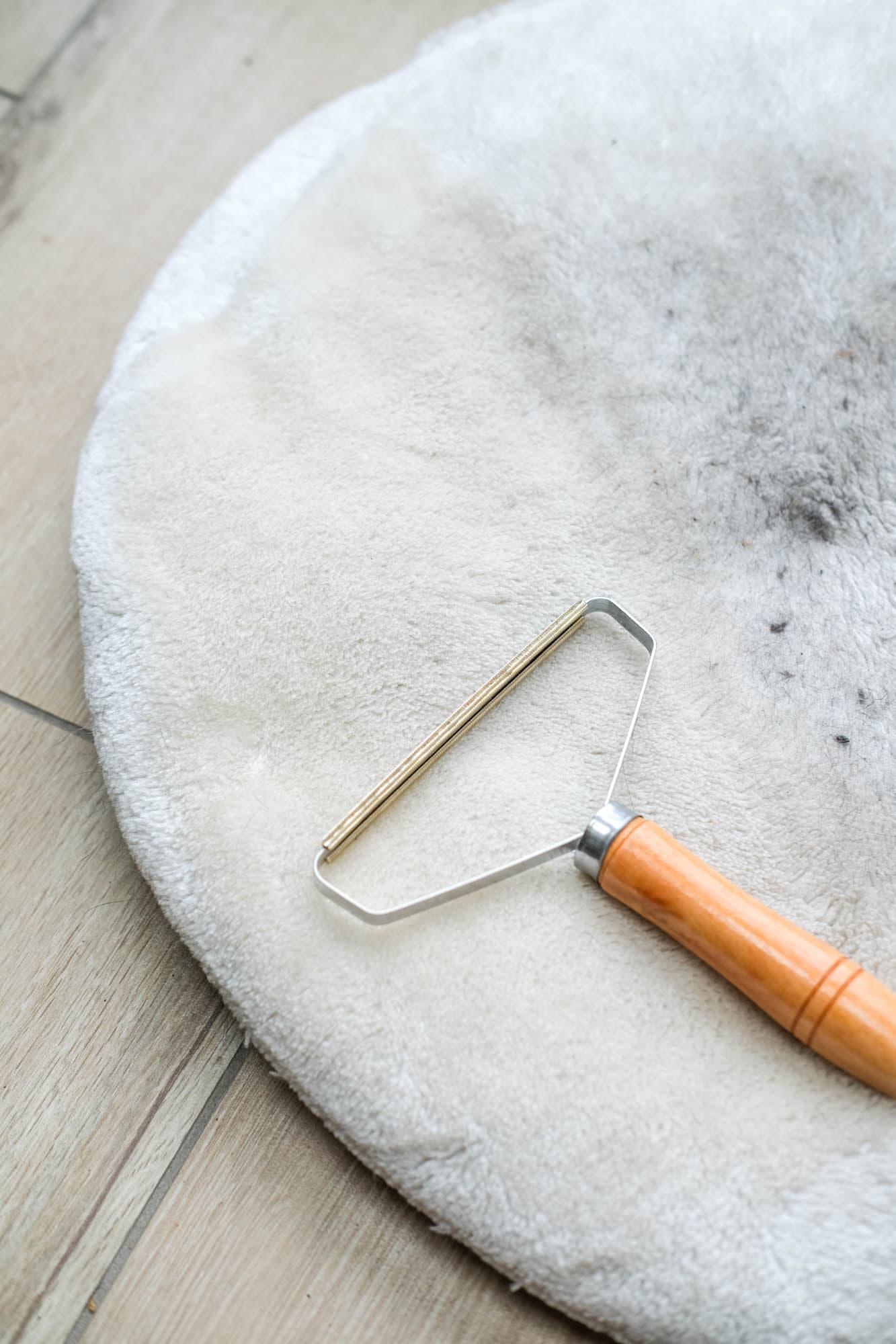 houten borstel vacht verwijderen