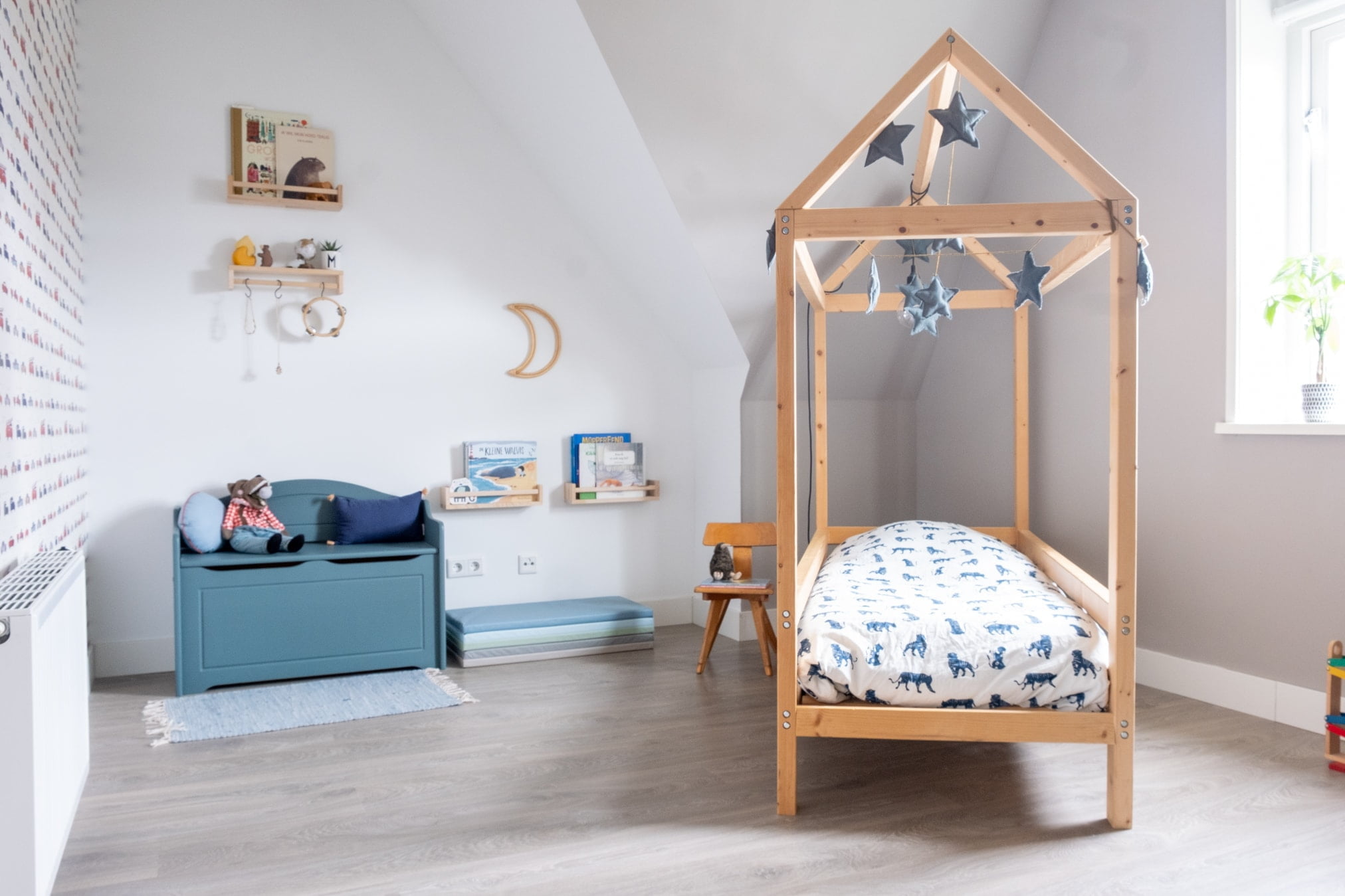 bedhuisje op zolder uit een binnenkijker