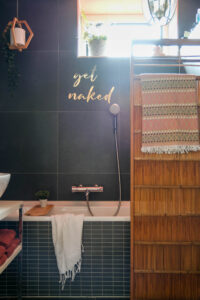 low budget wellness badkamer