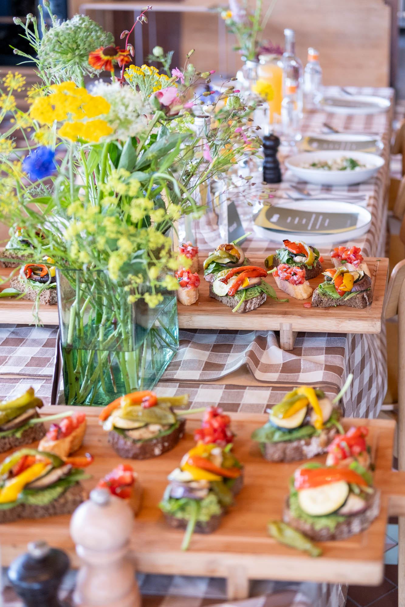 bloemen bij lunch