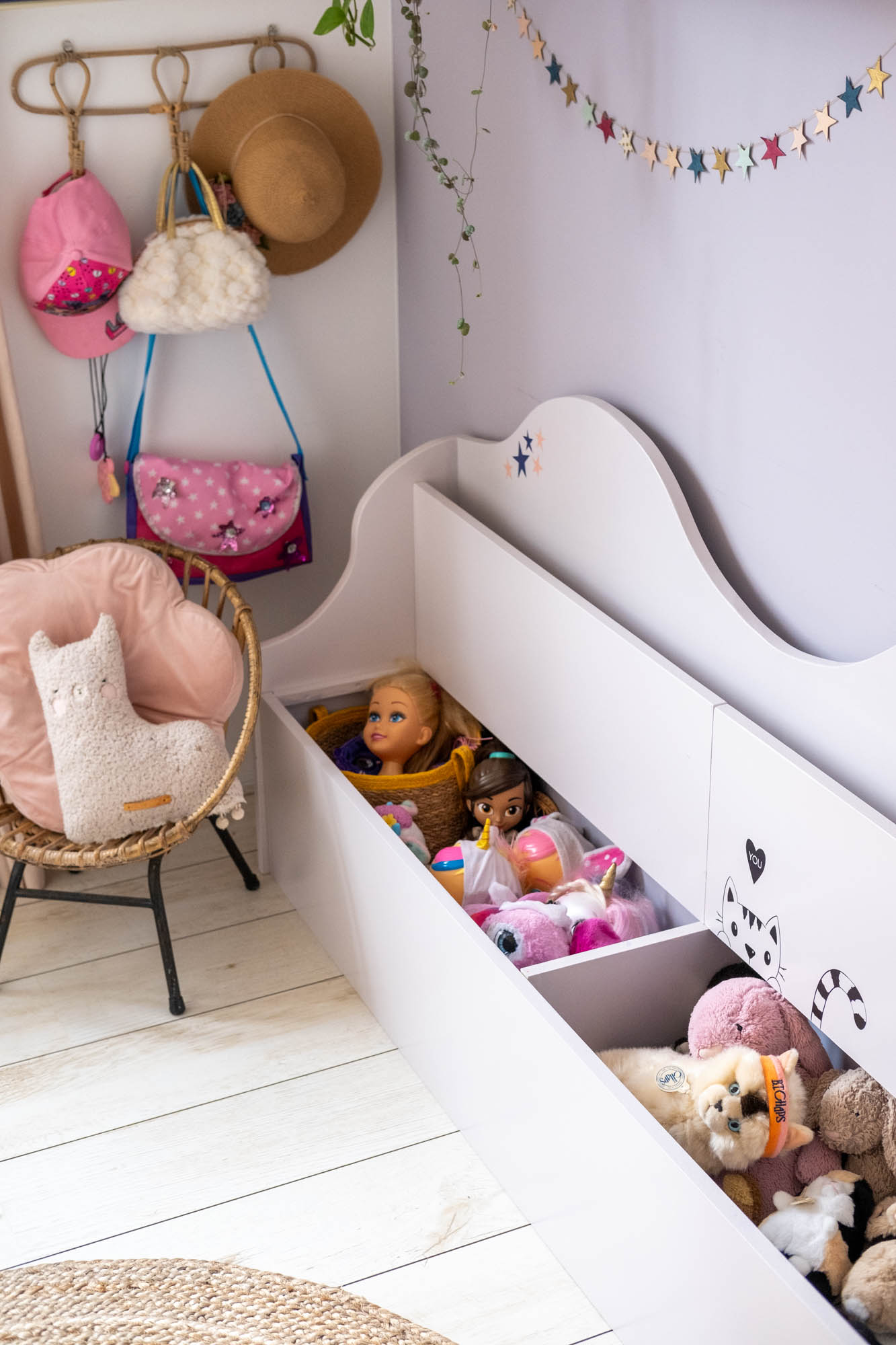 klepbank kinderkamer roze