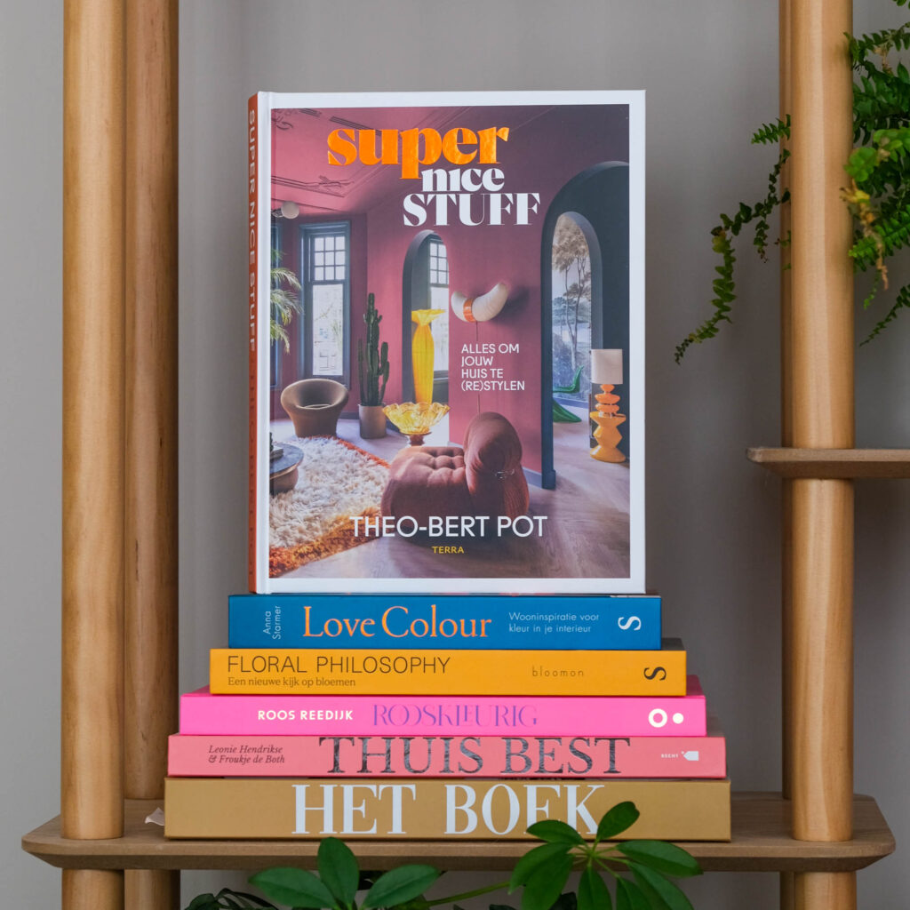 Super Nice Stuff boek